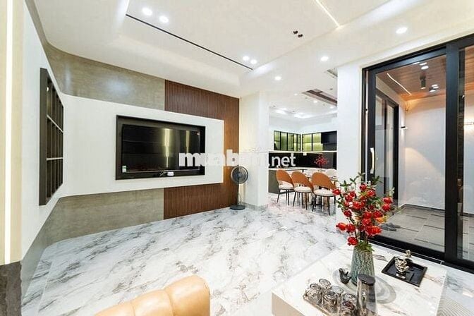 ăn nhà Phố 3 tầng 3 mê sau lưng MT Hoàng Diệu,vị trí trung tâm đắc địa