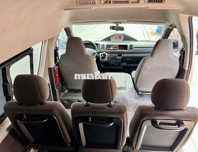 Hiace 2018 3.0L - CHẤT XE ĐẸP - GIÁ CÒN GIẢM