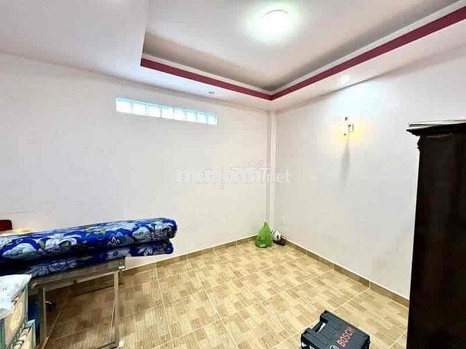 Khu VIP Hoàng Hoa Thám – Nhà Vuông Vức – 4PN + Sân Thượng – Chỉ 8.x Tỷ
