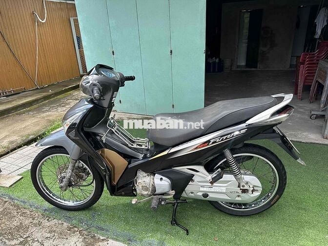 Honda Future xăng cơ 2012 máy êm ấm áo liền lạc