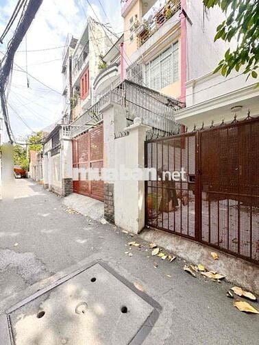 nhà mặt tiền phan tây hồ DT: 49m2