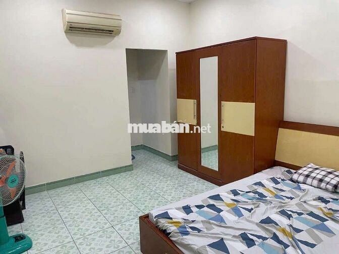 Cho thuê nhà hẻm xe hơi Thành thái, dt. 4x11m 1 trệt 1 lầu. 2pn 2wc