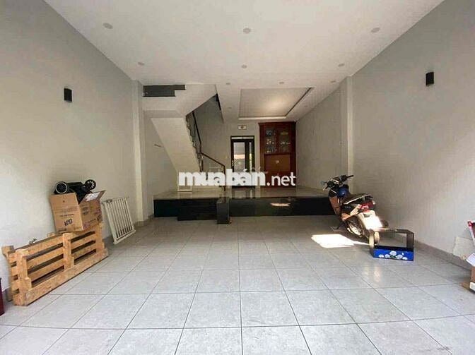 Bán nhà nhà HXH đường phạm văn chí,p7, quận 6
