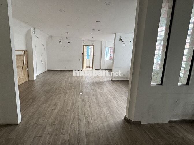 🔥 2MT Phạm Viết Chánh Q1 – Nhà 3 lầu ST, 5.5x15m, thuê chỉ 55tr 🔑