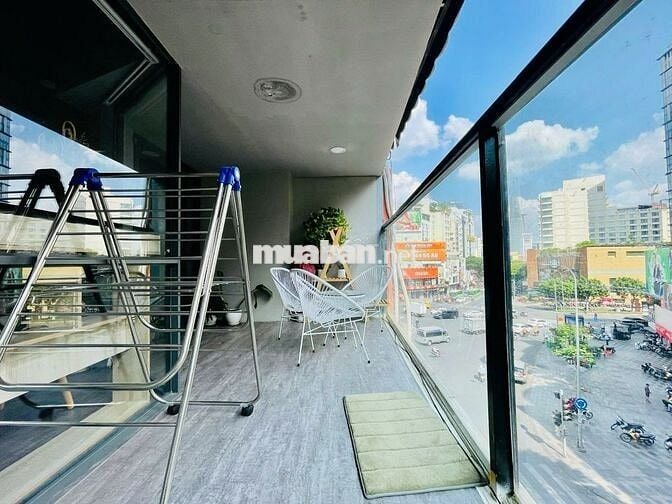 Cho thuê Penthouse hiếm, ngay vòng xoay Phù Đổng, giá tốt