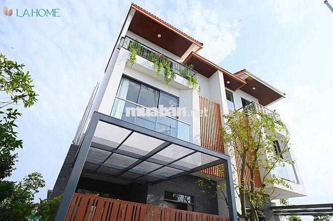 Chính chủ bán nhà 3 lầu tại khu sinh thái LA Home liền kề Bình Chánh