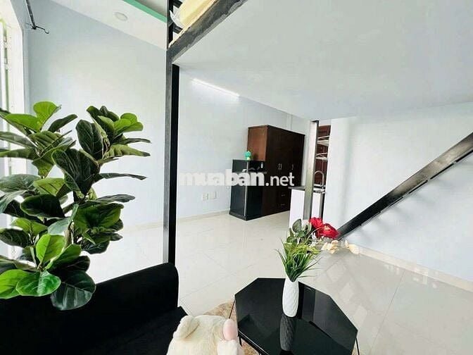 Siêu phẩm CHDV, Duplex có ban công rộng, full nội thất 100%,DT 30m2