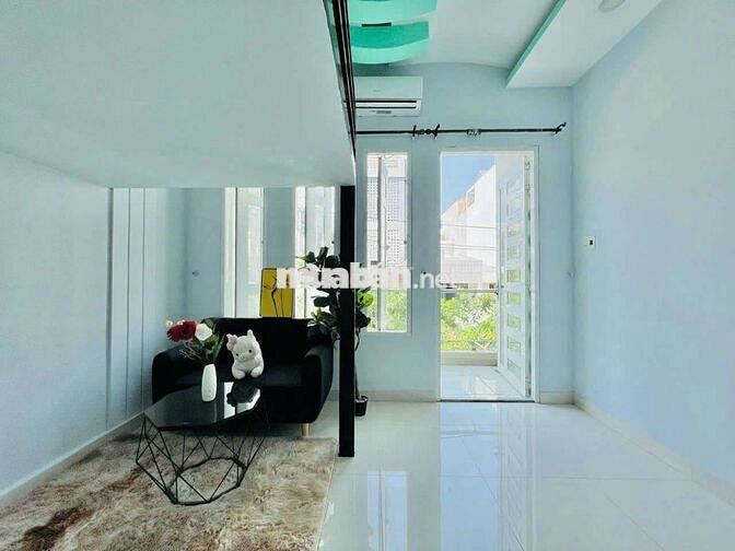 Siêu phẩm CHDV, Duplex có ban công rộng, full nội thất 100%,DT 30m2