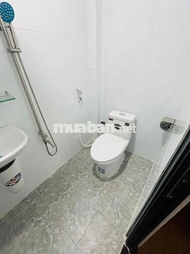 NHÀ SỔ RIÊNG 3phòng ngủ 3vs gần chợ Thủ Đức và đại học ngân hàng