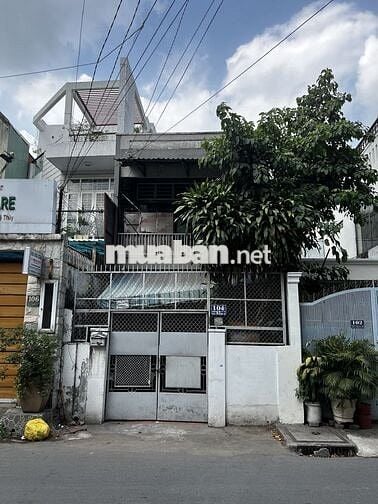 Cho thuê nhà mặt tiền 104 Nguyễn Cửu Vân. 2 tầng giá thuê 30tr/ tháng