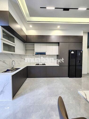 CẦN BÁN NHÀ 3 TẦNG MẶT TIỀN ĐƯỜNG D6 KHU HỒNG LOAN 6A