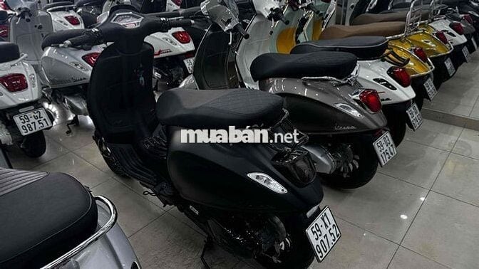 Vespa Sprint Full đen nhám BSTP ngay chủ