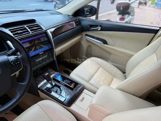 🆕 Toyota Camry 2.0E  [ Date : 2015 / Model 2016 ]  • Odo : 45.000km
