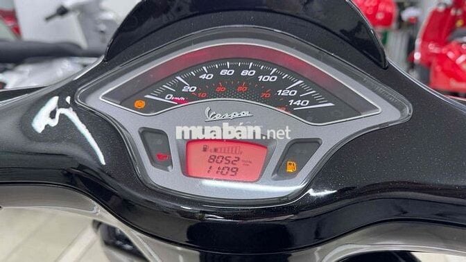 Vespa Sprint  mẫu 2020 Full đen bóng Camay đẹp