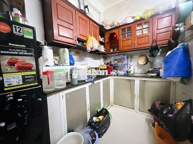 SÁT MẶT TIỀN Q4 - 3 LẦU ĐÚC - 22m2 - KO QH- GIÁ 3 TỶ NHỈNH