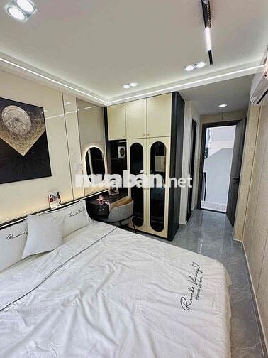 BÁN NHÀ MỚI XÂY KHU VIP QUẬN 3 - FULL NT CAO CẤP - SỔ VUÔNG -HẺM THÔNG