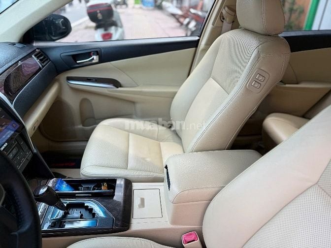🆕 Toyota Camry 2.0E  [ Date : 2015 / Model 2016 ]  • Odo : 45.000km