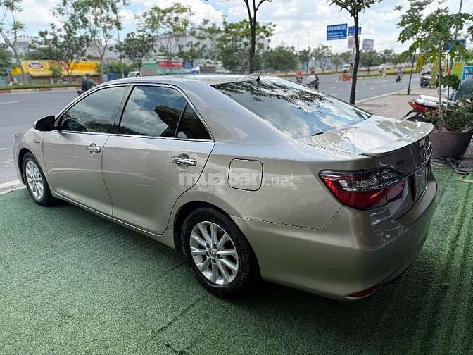 🆕 Toyota Camry 2.0E  [ Date : 2015 / Model 2016 ]  • Odo : 45.000km