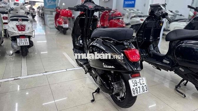 Vespa Sprint  mẫu 2020 Full đen bóng Camay đẹp