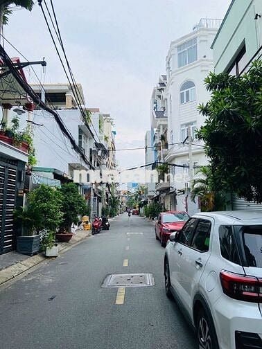 🎯 Nhỉnh 12 tỷ - HXH Trường Chinh, Q.TB, 4x21, 2 tầng 3pn, sát Metro