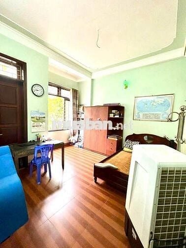 Vợ chồng tôi cần bán gấp nhà 5t,46m tại Hà Trì,HĐ,ngõ to,chỉ 7t
