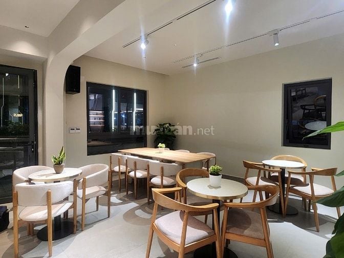 Nhà ở thương mại giá chỉ 21 triệu/m2 DTSD 180m2 1trệt 2lầu, 3pn, 4wc