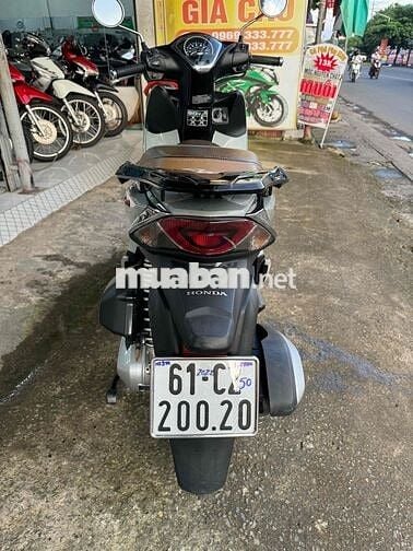 xe giám đốc công ty chùm mền kg đi mấy