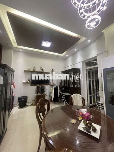💐 Cho Thuê Nhà MT Đường C18_10x20m_Trệt 3 Lầu_Nhà Rộng Rãi 🌹