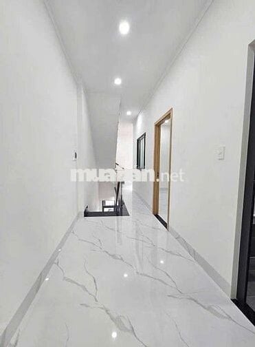 Bán gấp nhà mới xây mặt tiền dx82 thông quốc lộ 13 và mỹ phước tân vạn