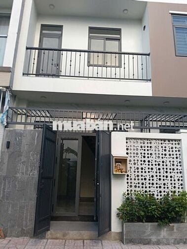 - NHÀ NGUYÊN CĂN, 36M2, 1 PHÒNG KHÁCH, 2 PHÒNG NGỦ, 2 NHÀ VỆ SINH