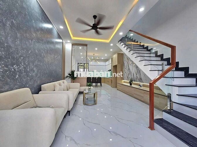 Bán gấp nhà mới xây mặt tiền dx82 thông quốc lộ 13 và mỹ phước tân vạn