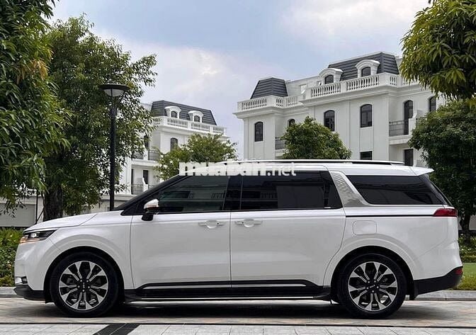 Kia Carnival Xăng 3.5G Signature 2024 - mới 100%
