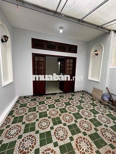 cho thuê nhà nguyên căn chợ cây me 5x20 m