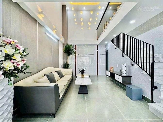 BÁN NHÀ PHƯỜNG4 QUẬN4 GIÁ HẤP DẪN.