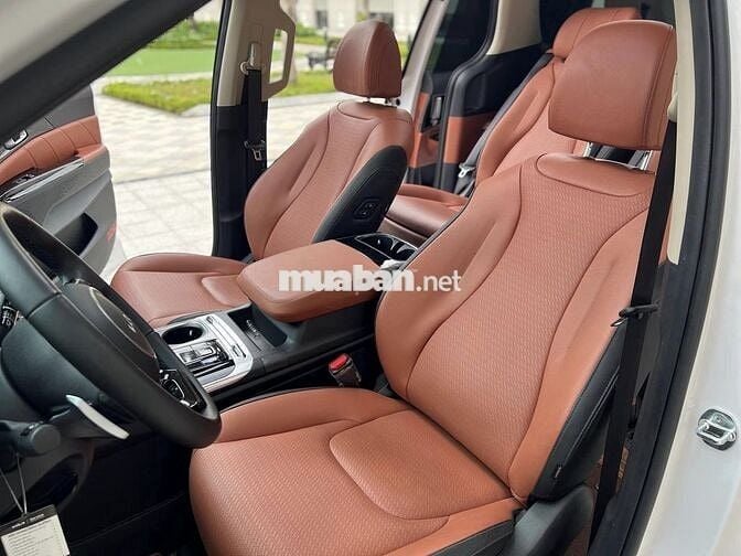 Kia Carnival Xăng 3.5G Signature 2024 - mới 100%