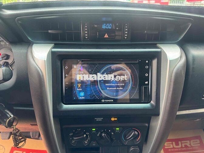 Toyota Fortuner 2020 dầu sàn