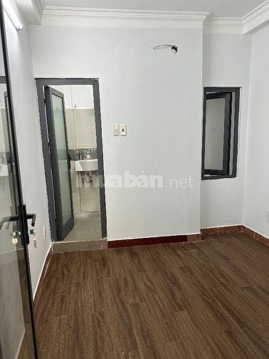 Hẻm oto kinh doanh buôn bán mọi ngành nghề