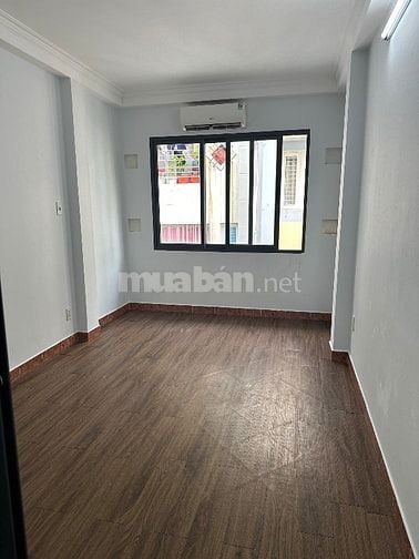 Hẻm oto kinh doanh buôn bán mọi ngành nghề
