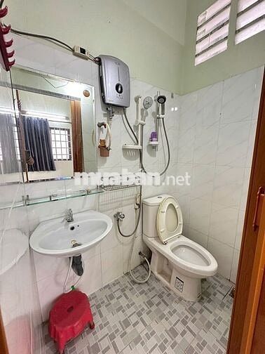còn 1phòng 30m2 đường Vũ Tùng- Bình Thạnh, phòng thoáng mát, sạch sẽ