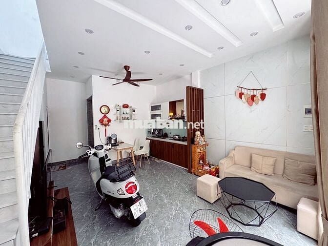 BÁN NHÀ 3 TẦNG 3 MÊ 2 MẶT KIỆT THOÁNG ĐƯỜNG ĐINH TIÊN HOÀNG (HẢI CHÂU)