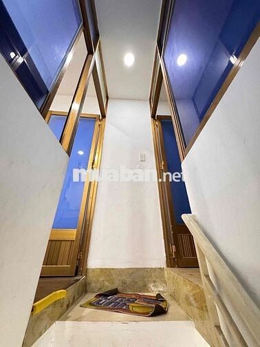 Cho thuê nhà 44m2, 2 pn, hẻm 376 Nguyễn Đình Chiểu