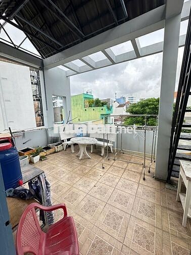 còn 1phòng 30m2 đường Vũ Tùng- Bình Thạnh, phòng thoáng mát, sạch sẽ