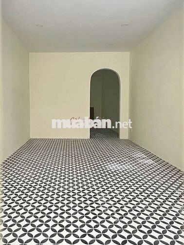 Hàng siêu khan hiếm - Cách Mạng Tháng 8 (Vòng xoay Phù Đổng) - giá 3x!