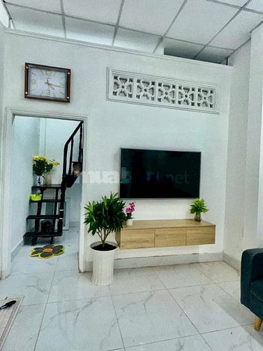 Nhà đường Xô Viết Nghệ Tĩnh, p26 Bình thạnh