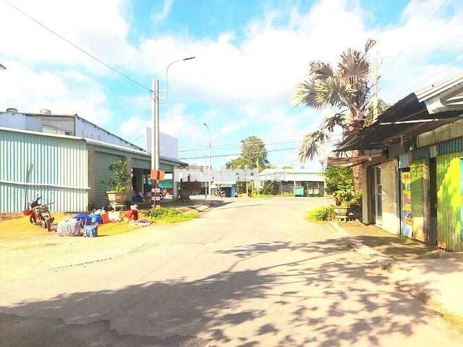 Hàng Thơm, 129m2 đất thổ cư đường xe cont Cầu Quay chỉ 890tr