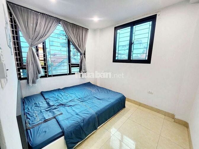 Trống Căn Hộ 1PN Tách Bếp - Cửa Sổ , Khu An Ninh _ Thích Quảng Đức ✅️