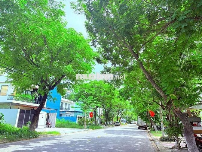 Bán lô đất biệt thự mặt tiền Khúc Thừa Dụ, Sơn Trà