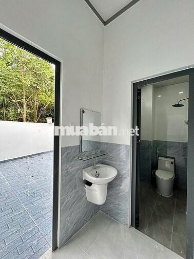 CHỦ NGỘP NHÀ LẦU ĐANG BÁN GẤP HẠ GIÁ 100TR - NHÀ MỚI SỔ RIÊNG