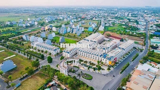 nền giá rẻ đầu tư five star 100m2 có shr