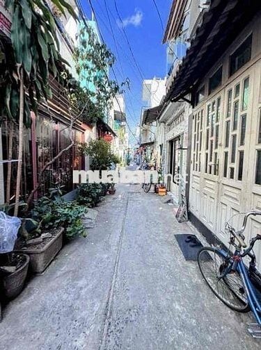 Bán nhà Bình Tân, 20m2, 3 tầng, giá 2,65tỷ, sổ riêng
